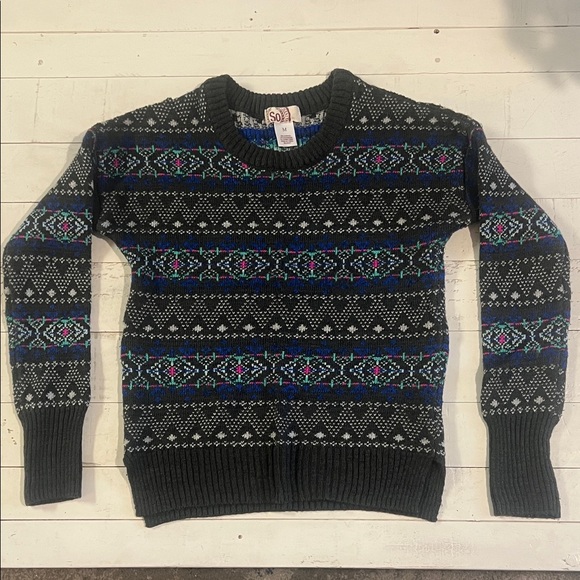 SO Patterned Sweater - Picture 2 of 3